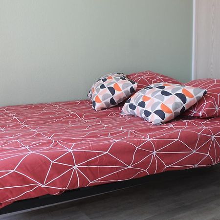Appartement Studio Avec Parking Proche Plage Et Centre à Royan Extérieur photo