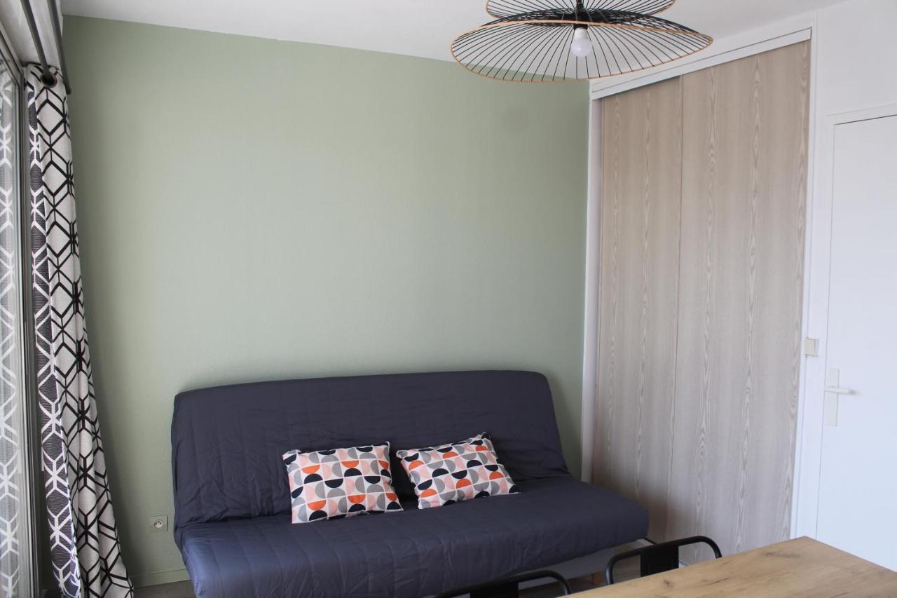 Appartement Studio Avec Parking Proche Plage Et Centre à Royan Extérieur photo