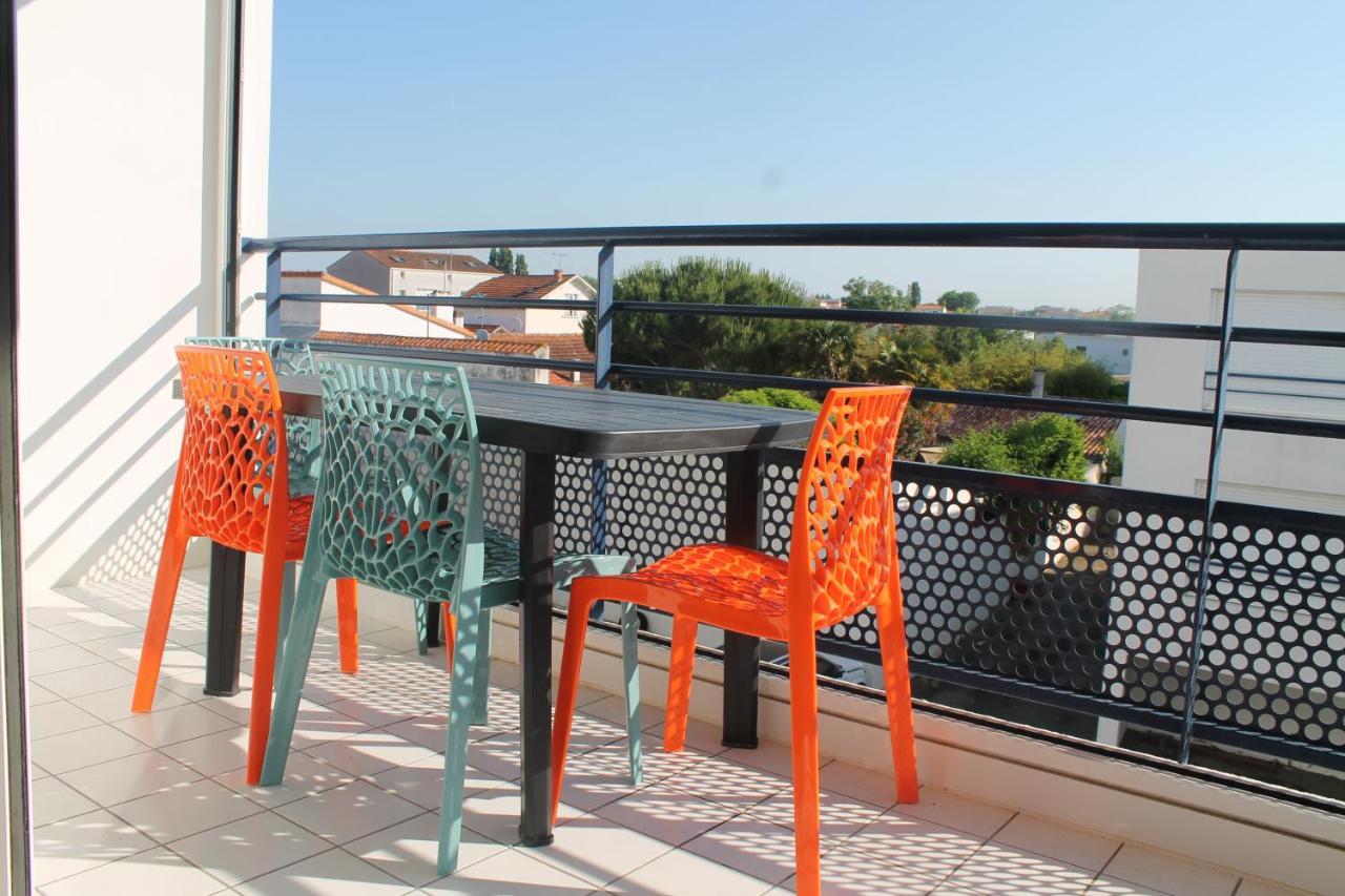 Appartement Studio Avec Parking Proche Plage Et Centre à Royan Extérieur photo